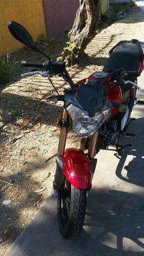 Se Vende Moto Rkv