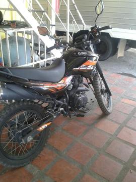 Vendo Moto Um 200