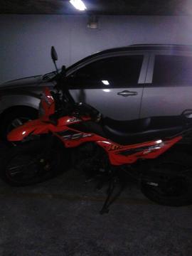 Moto Um Dsr 200