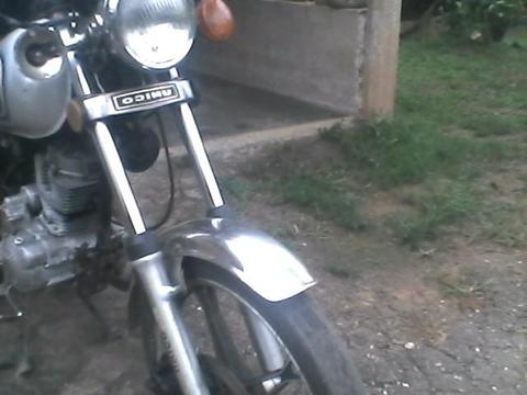 vendo moto unico leon año 2007