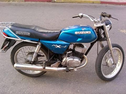 se vende ax100 al dia con los papeles