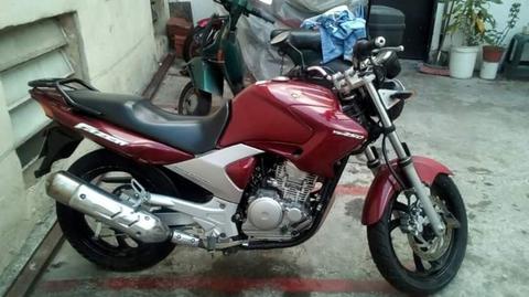 se vende 250 y 660 yamaha