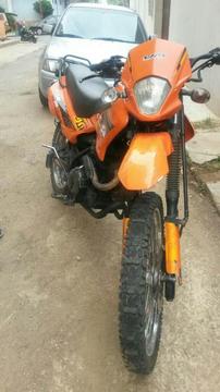 Vendo Moto Dsr Um