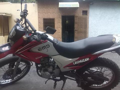 MOTO LECHUZA 2013