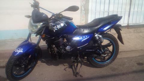 vendo mi moto arsen 2, año 2013