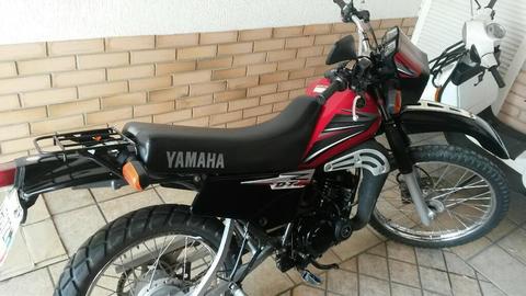 Moto Dt Yamaha 175cc 2008