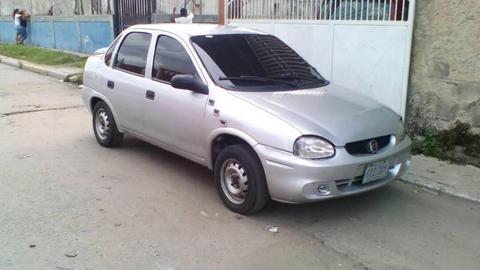 VENDO CAMBIO POR KLR CHEVROLET CORSA