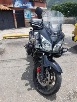 Vstrom 650 Año 2012 con Accesorios