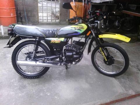 Moto yamaha 115