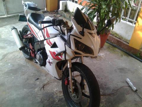 Vendo O Cambio Moto Bera R1