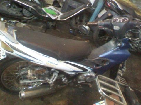 Vendo moto De Caro motor 110cc buen precio Maracay