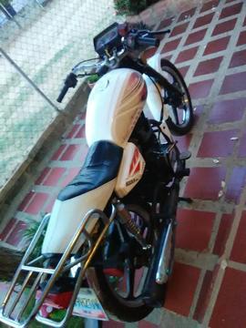 por No Usar Moto Me Aguila 2013