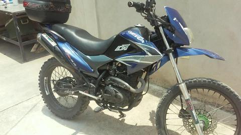 Moto Dt Bera 200
