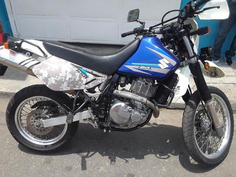 Suzuki Dr 2009