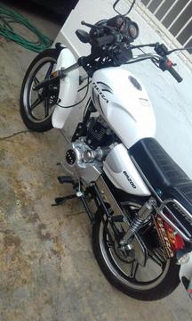 Vendo Moto Bera 200