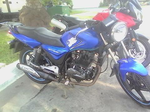 Vendo Speed 200 Año 2011