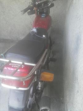 Vendo Moto Usada Papeles en Recla Dos Ca