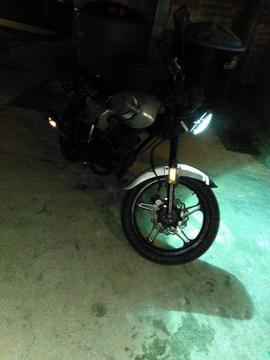 Vendo Moto Perfecta con Papelesal Dia