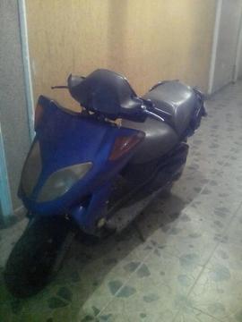 vendo moto 2007