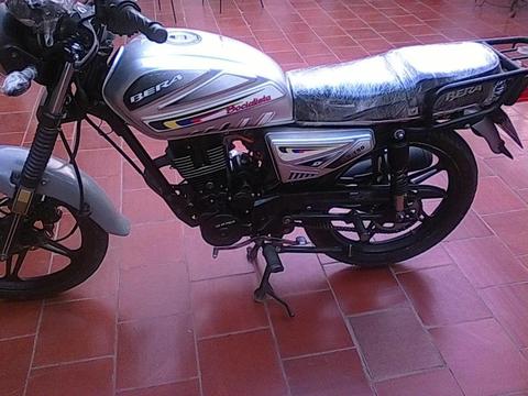 Se vende moto socialista infor 04169986733