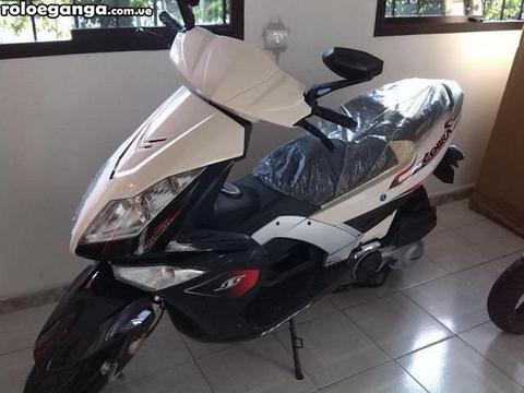 vendo o cambio por moto de cambio o tlf del alta gama como parte de pago