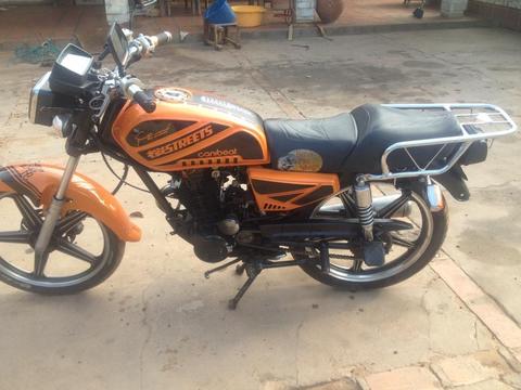 Moto Jaguar200