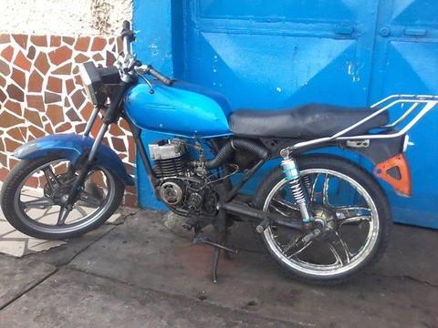 VENDO MOTO MARCA TOPEX MOTOR 100