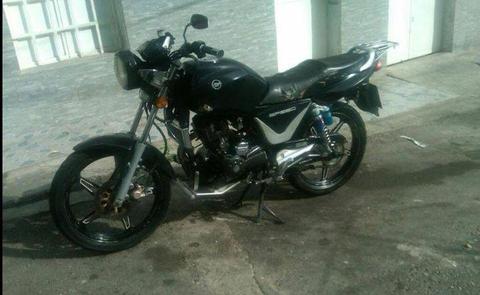 Vendo o Cambio Speed 200 año 2011