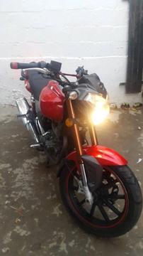 Vendo Moto Rkv