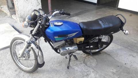 vendo o cambio Yamaha 100 cc año 2006