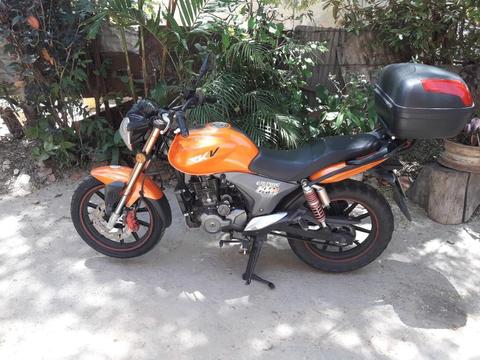 Moto Rkv 200cc