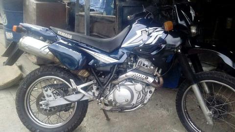 Vendo Xt 600 Yamaha en Buen Estado Año 2