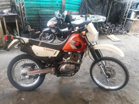 Vendo Moto Dr 200 O Cambio