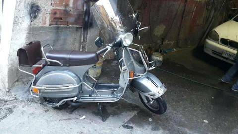 Vendo Vespa P-200-e Año 1982