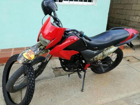 Moto Bera Dt 200cc Año 2012