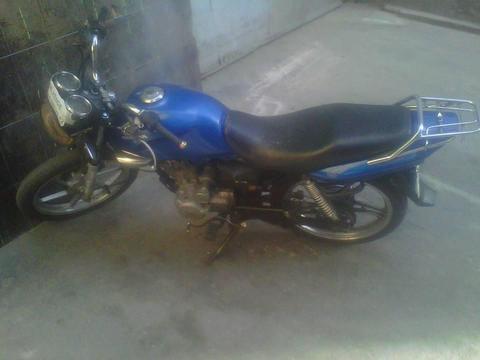 Se vendo moto honda 125 año 2007