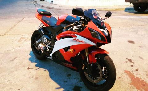 Yamaha R6