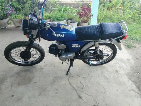 Yamaha Dx100 Deluxe