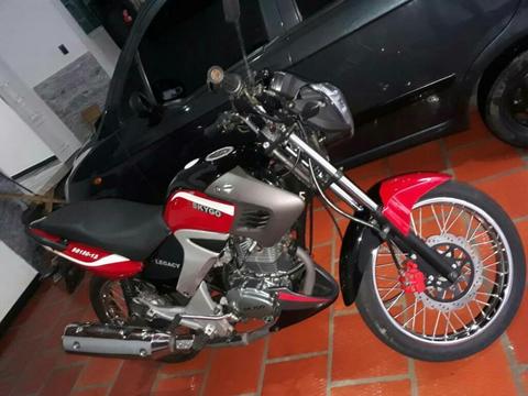 C Vende Moto Casi Nueva Solo Tiene 80 Kl