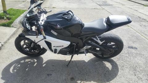 Cbr 1000c Año 2008 Inf 04147287888