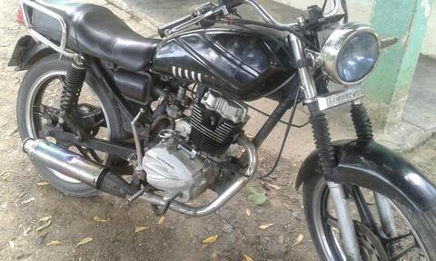 Vendo Moto Bera