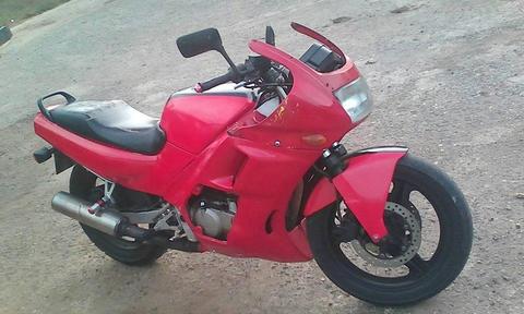 Vendo o cambio Mi Honda CBR 450cc ojo leer bien