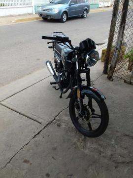 Vendo Bera Socialista 2016 con 200kilome