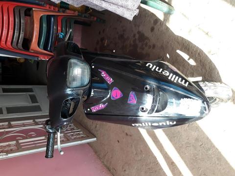 Vendo moto yamaha joc 04265642798