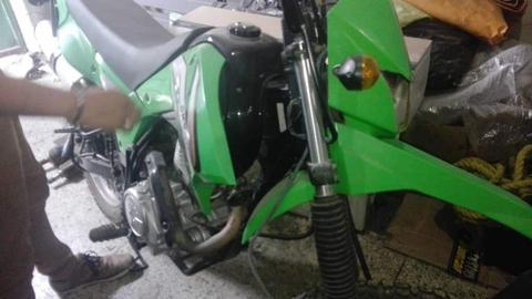 Vendo Moto Skygo 2015