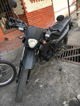 Moto Um Dsr 200 Modificada