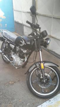 Moto Bera 200