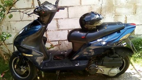 Vendo Moto Runner 2012