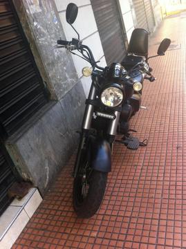 Vendo moto Renegade 2014