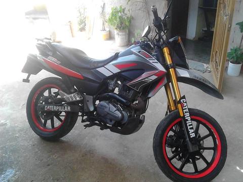 Vendo moto EMPIRE 2013